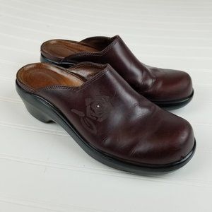 Ariat Brown Leather Slip On Mules Embossed Rose